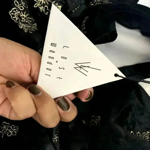 Genevieve Black Velvet Embroidered Romper Lost + Wander size XS - Picture 6 of 12